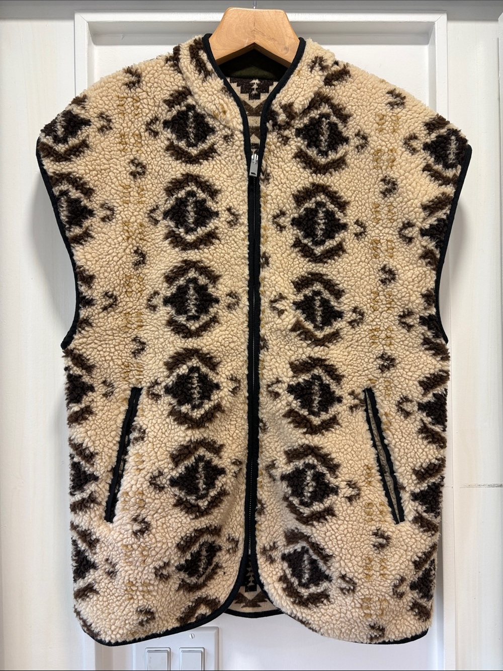 Sherpa Zip Front Vest in Cream and Dark Brown Pattern